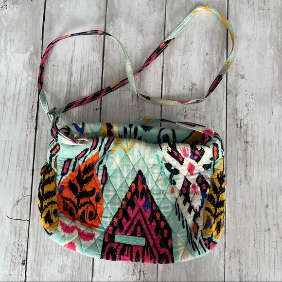 PREOWNED VERA BRADLEY CROSS BODY MINT GREEN PURSE BAG. - Picture 1 of 6